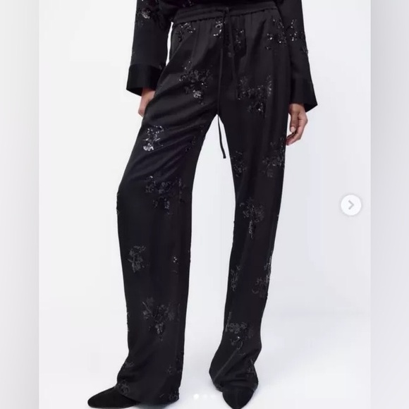 NWT Black Floral Embellished Pants - Picture 15 of 17